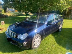 Blau Gebraucht 2006 Mercedes C180 Classic Limousine | 2.500 € (Guter Preis)