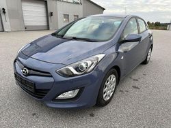 Blau Gebraucht 2012 Hyundai i30 Limousine | 4.790 € (Guter Preis)