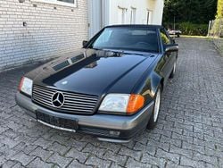 Schwarz Gebraucht 1992 Mercedes SL300 Cabrio | 17.900 €