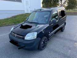 Schwarz Gebraucht 2006 Citroën Berlingo Van / Kleinbus | 2.399 € (Fairer Preis)