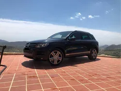 Schwarz Gebraucht 2013 VW Touareg R-line Plus SUV | 14.450 € (Fairer Preis)