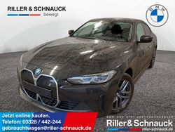 Black sapphire Gebraucht 2023 BMW i4 Shadowline Limousine | 44.750 € (Fairer Preis)