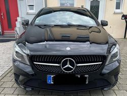 Schwarz Gebraucht 2015 Mercedes CLA220 Shooting Brake Urban Kombi | 13.900 € (Guter Preis)
