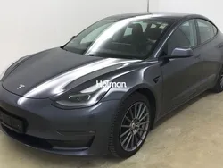 Grau Gebraucht 2021 Tesla Model 3 Long Range Limousine | 21.842 € (Guter Preis)