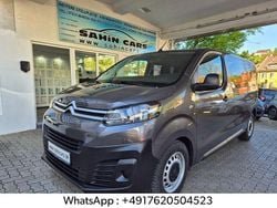 Grau Gebraucht 2020 Citroën Spacetourer Van / Kleinbus | 23.950 € (Superpreis)