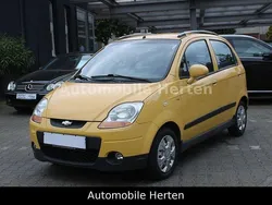 Gelb Gebraucht 2009 Chevrolet Matiz SE Kleinwagen | 1.790 € (Fairer Preis)
