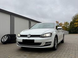 Weiß Gebraucht 2014 VW Golf VII Limousine | 10.999 € (Etwas zu teuer)