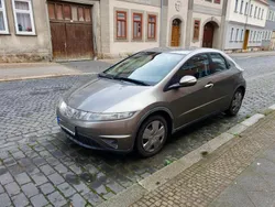 Grau Gebraucht 2007 Honda Civic Limousine | 2.750 €