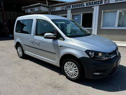 Silber Gebraucht 2015 VW Caddy Trendline Van / Kleinbus | 10.900 € (Etwas zu teuer)