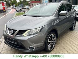 Grau Gebraucht 2016 Nissan Qashqai SUV | 12.990 € (Fairer Preis)