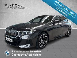 Grau Gebraucht 2024 BMW 520 M Sport Limousine | 49.999 € (Superpreis)