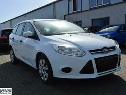 Weiß Gebraucht 2014 Ford Focus Ambiente | 5.950 € (Superpreis)