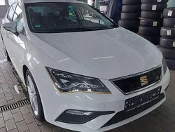 "candy" weiss Gebraucht 2017 Seat Leon FR Sport Kleinwagen | 11.000 € (Fairer Preis)