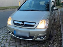 Gelb Gebraucht 2008 Opel Meriva Van / Kleinbus | 3.300 € (Fairer Preis)
