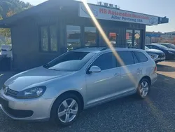 Silber Gebraucht 2011 VW Golf VI Comfortline Kombi | 5.555 € (Fairer Preis)
