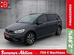 Grau Gebraucht 2024 VW Touran Pro Van / Kleinbus | 36.950 € (Fairer Preis)