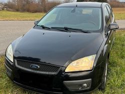 Schwarz Gebraucht 2007 Ford Focus Kombi | 999 € (Superpreis)