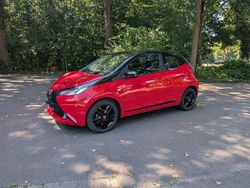Rot Gebraucht 2018 Toyota Aygo Style Kleinwagen | 8.700 € (Fairer Preis)