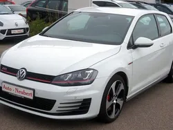 Weiß Gebraucht 2016 VW Golf VII GTI Limousine | 15.950 € (Fairer Preis)