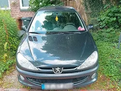 Schwarz Gebraucht 2005 Peugeot 206 Kleinwagen | 499 €