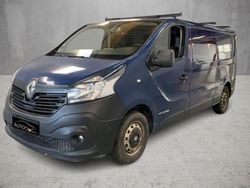 Blau Gebraucht 2017 Renault Trafic Komfort Van | 12.791 € (Guter Preis)