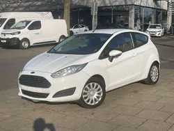Weiß Gebraucht 2015 Ford Fiesta Trend Kleinwagen | 3.000 € (Superpreis)