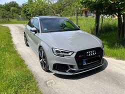 Grau Gebraucht 2018 Audi RS3 Ambiente Kleinwagen | 42.730 € (Fairer Preis)