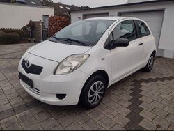 Weiß Gebraucht 2008 Toyota Yaris Team Limousine | 2.750 € (Fairer Preis)
