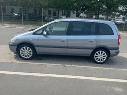 Silber Gebraucht 2003 Opel Zafira Van / Kleinbus | 1.600 € (Fairer Preis)