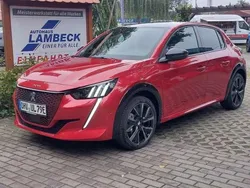Rot Gebraucht 2023 Peugeot e-208 GT Kleinwagen | 32.783 €