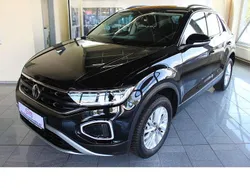 Titanschwazceramique metallic Gebraucht 2024 VW T-Roc Life SUV | 22.877 € (Guter Preis)