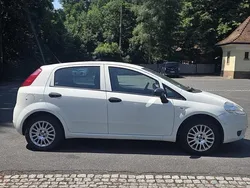 Weiß Gebraucht 2010 Fiat Grande Punto Kleinwagen | 1.800 € (Guter Preis)