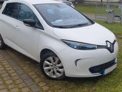 Weiß Gebraucht 2013 Renault Zoe Zen Kleinwagen | 5.750 € (Fairer Preis)
