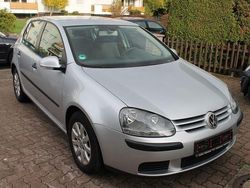 Silber Gebraucht 2004 VW Golf IV Comfortline Limousine | 2.850 € (Fairer Preis)