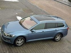 Blau Gebraucht 2015 VW Passat Comfortline Kombi | 8.000 € (Guter Preis)