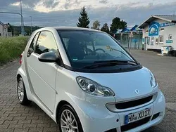Weiß Gebraucht 2011 Smart ForTwo Coupé Passion Coupé | 3.900 € (Fairer Preis)