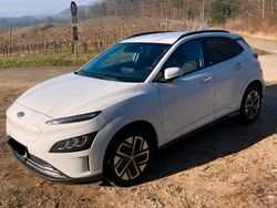 Weiß Gebraucht 2021 Hyundai Kona SUV | 15.200 € (Fairer Preis)