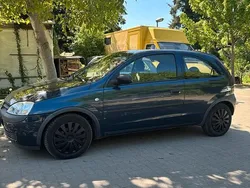 Blau Gebraucht 2002 Opel Corsa Kleinwagen | 1.750 €