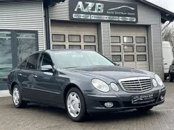 Grau Gebraucht 2008 Mercedes E220 Limousine | 7.499 € (Etwas zu teuer)