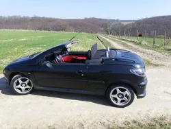 Schwarz Gebraucht 2003 Peugeot 206 CC Platinum Cabrio | 1.150 € (Fairer Preis)
