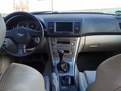 Silber Gebraucht 2005 Subaru Outback SUV | 1.990 €