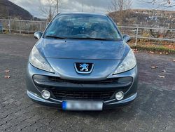 Braun Gebraucht 2009 Peugeot 207 Kleinwagen | 1.150 € (Fairer Preis)