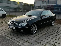 Schwarz Gebraucht 2004 Mercedes CLK320 Elegance Coupé | 9.990 € (Teuer)