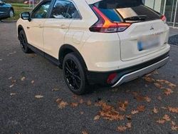 Weiß Gebraucht 2021 Mitsubishi Eclipse Cross SUV | 21.000 €