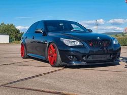 Schwarz Gebraucht 2006 BMW 550 Limousine | 25.000 €