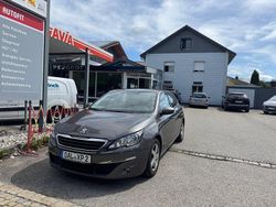 Grau Gebraucht 2016 Peugeot 308 Active Limousine | 9.999 € (Etwas zu teuer)
