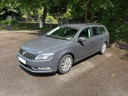 Grau Gebraucht 2011 VW Passat Highline Kombi | 8.000 € (Fairer Preis)