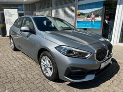 Grau Gebraucht 2024 BMW 118 Sport Line Kleinwagen | 28.490 € (Etwas zu teuer)