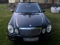 Mercedes E280