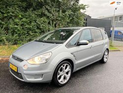 Grau Gebraucht 2008 Ford S-MAX S Van / Kleinbus | 1.350 € (Superpreis)
